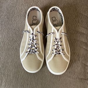 *Brand New* Hey Dude Shoes